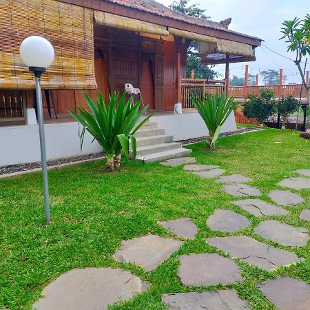Joglo Kumpul Resort Cangkiran Bagian luar foto