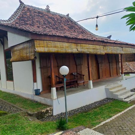 Joglo Kumpul Resort Cangkiran Bagian luar foto